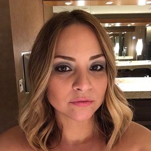 Meet your Posher, Adamari